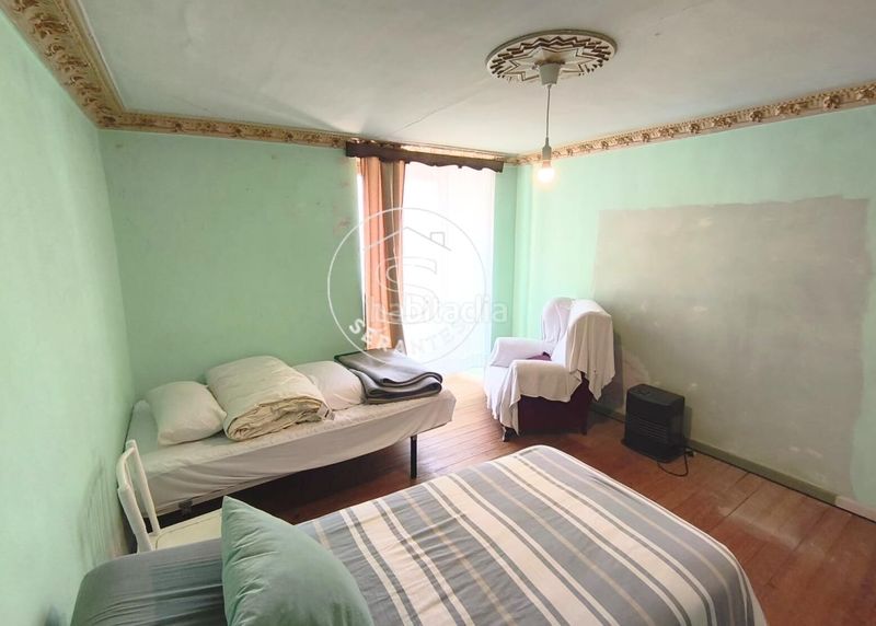 Foto 245e782a-6d08-4aee-b75a-6f6a5a3872c7. Casa a Aberin
