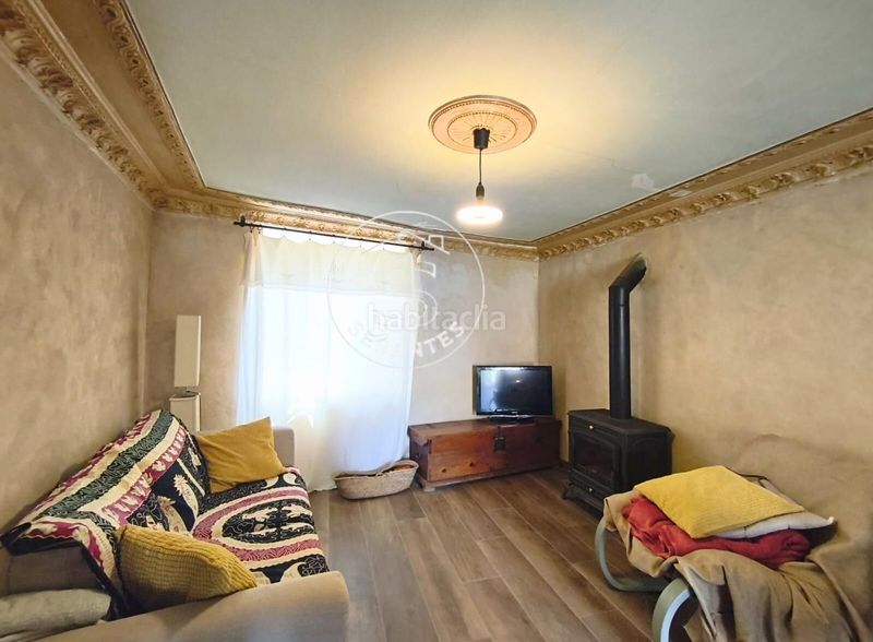 Foto 611c7d7e-488b-4af5-b1d9-7728de64addd. Casa a Aberin