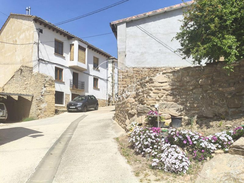 Foto 63cd8f81-fd49-4afa-b36d-745992584f17. Casa a Aberin