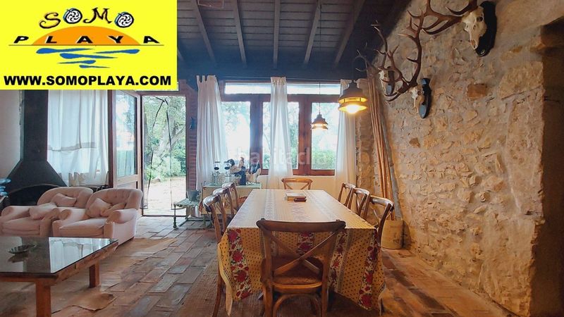 Foto 5c6374ba-d34c-4ea5-806a-bf42e5263942. Casa amb calefacció a Marina de Cudeyo