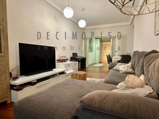 Pis  San martzial kalea. Centro. calle san marcial. vivienda de 3 habitaciones con orient