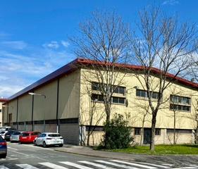 Nau industrial a Zarautz. Zona egoalde  araba kalea de zarautz