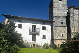 Maison à Aia. Casa histórica con gran jardín y opción de dividir en 2 vivienda