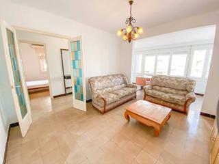 Location Appartement  Joan maragall. Piso muy centrico  ideal estudiantes o para compartir