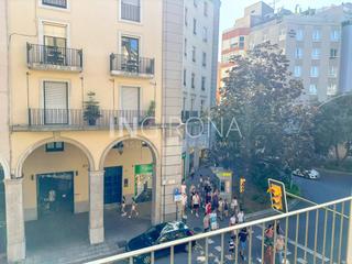 Lloguer Pis  Gran via jaume i. Piso muy centrico ideal estudiantes