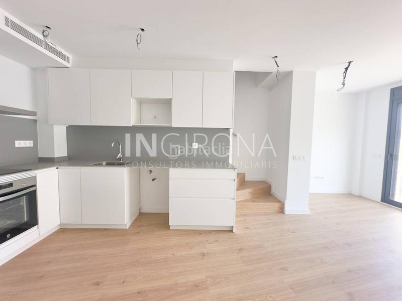 Foto 60728158-b65a-4255-a1ef-0a9da60ac035. Rent penthouse with heating in La Devesa Girona