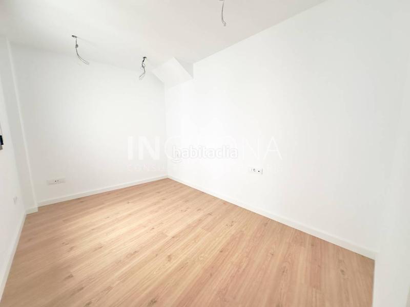 Foto 7bd74d40-36d3-4ac5-840c-eef2c9297b1a. Rent penthouse with heating in La Devesa Girona