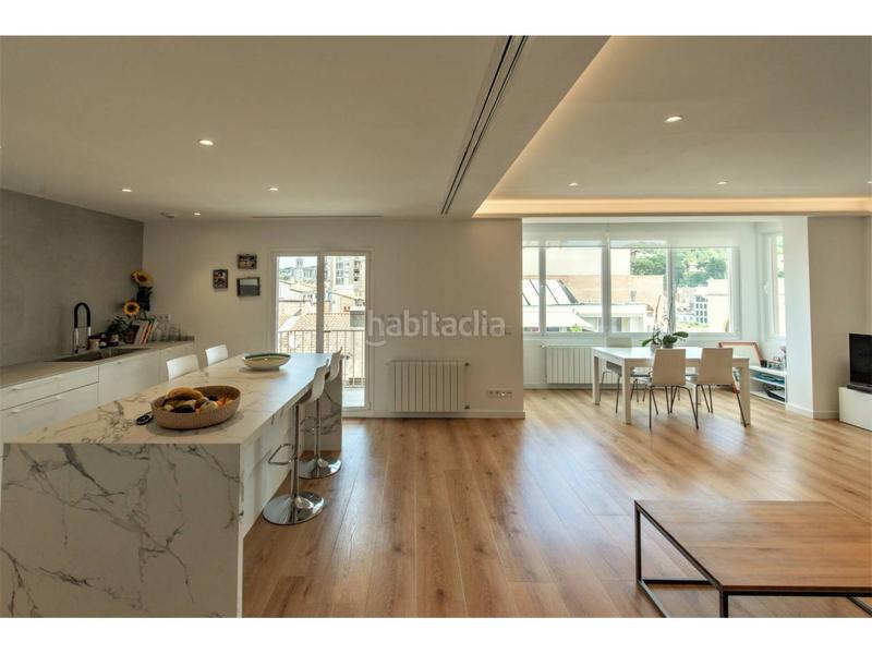 Foto 0f843d4c-cf5f-419c-940b-acc51c4e675b. Alquiler piso increíble piso muy céntrico y totalmente reformado con acabados de máxima calidad en Girona