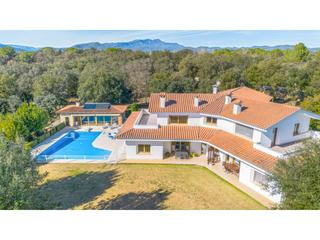 Casa a Francesc de verntallat 16. Espectacular chalet de 7.277m2 en lolivet sant gregori, girona
