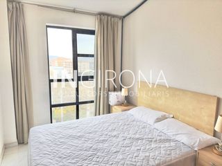 Lloguer Pis  Calle barcelona. Àtic molt lluminós per estada temporal nova clinica girona