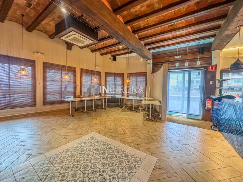 Foto 57686327-2550-4428-851c-212b9b1f0783. Alquiler local comercial local a lescala port den perris en Escala (L´)