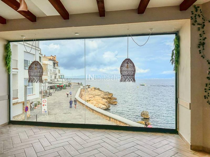 Foto 8e289958-1269-41a9-b1cd-3ef65fb365f3. Alquiler local comercial local a lescala port den perris en Escala (L´)