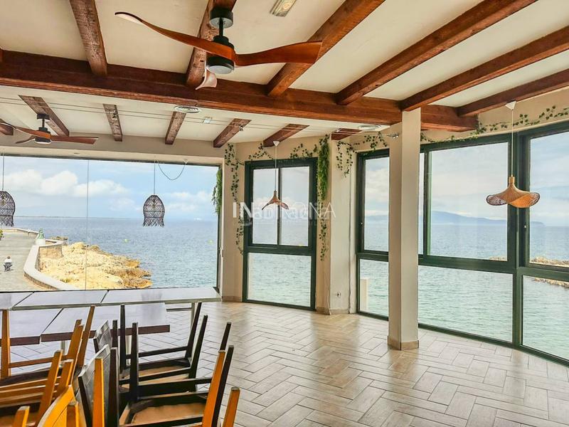 Foto 73c1b7e5-6682-46a8-8750-f39d763144f0. Lloguer local comercial a Nucli Antic Escala (L´)