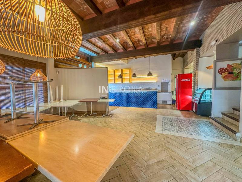 Foto e8495f49-1cc6-460d-a251-03e3a6d35e20. Lloguer local comercial a Nucli Antic Escala (L´)