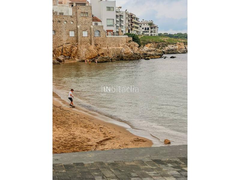 Foto f14ee8e3-9633-46ea-a695-0ee627993036. Lloguer local comercial a Nucli Antic Escala (L´)