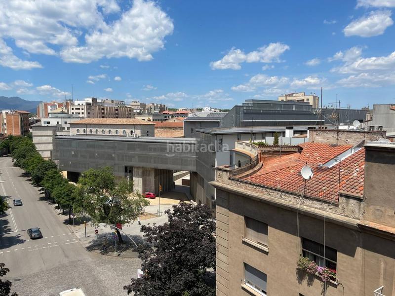 Foto 817ab3c3-5b6a-4127-870e-9bd7e2ed0bb9. Lloguer pis amb calefacció a Eixample Nord Girona