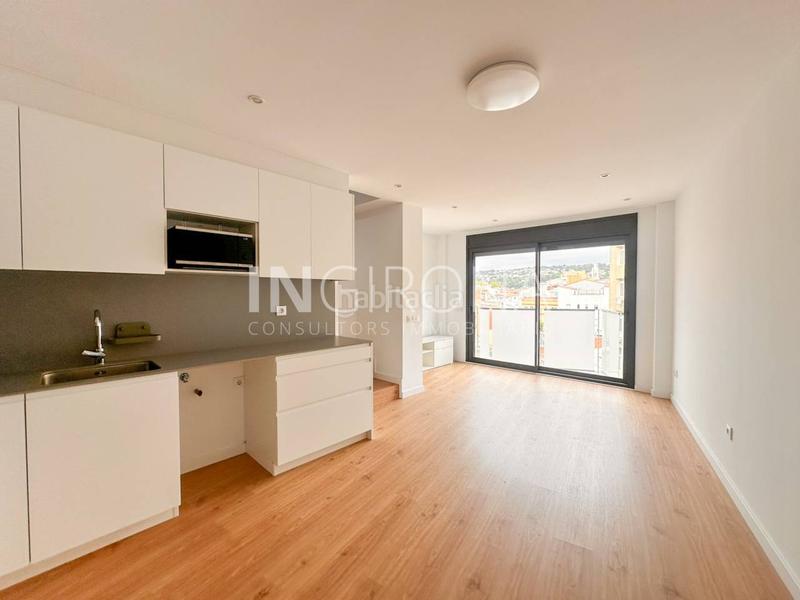 Foto 05caec37-5b70-4e09-9fba-6231960edc29. Rent penthouse with heating in La Devesa Girona