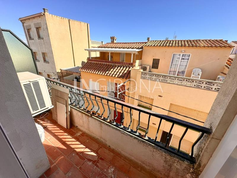 Foto 4cf350c2-2232-42a4-b70f-a3f3a6fdc67a. Lloguer pis amb calefacció a Nucli Antic Escala (L´)