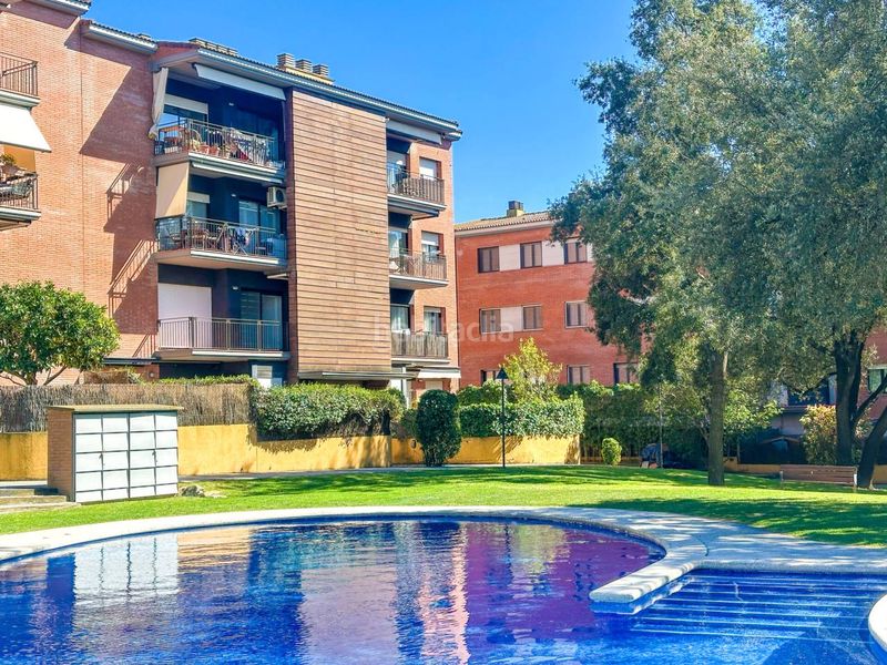 Foto 1a1ce591-6548-42a2-8394-7b146a8c5bcb. Pis amb calefacció aparcament piscina a Montjuïc Girona