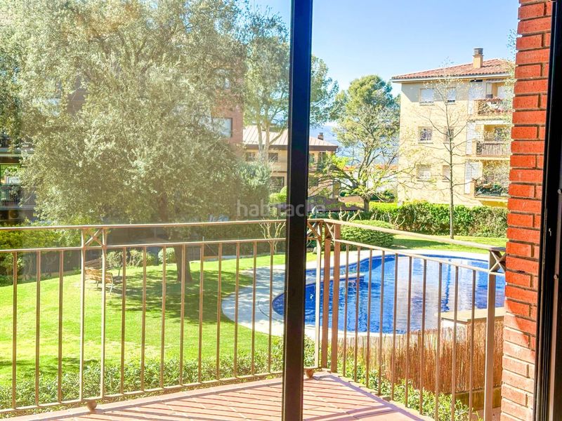 Foto 54f7308b-32eb-4b3c-88b8-954515643679. Pis amb calefacció aparcament piscina a Montjuïc Girona