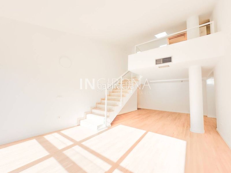 Foto 8105a539-b0a2-4fda-ab69-01c22695ffd0. Pis amb calefacció a Montilivi Girona