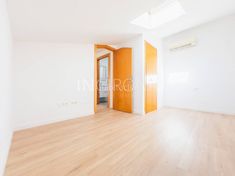 Foto bc467d57-5eb9-49e5-9db2-0d0be964e35f. Pis amb calefacció a Montilivi Girona