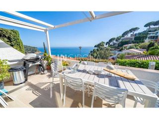 Location Maison  Calle francia 7b. Casa en alquiler vacacional en canyellesla montgoda
