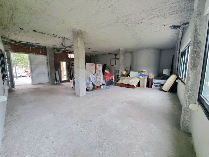 Foto 5b931318-19a2-4045-b6cc-2b9cbc8e27a1. Local comercial a Carreño