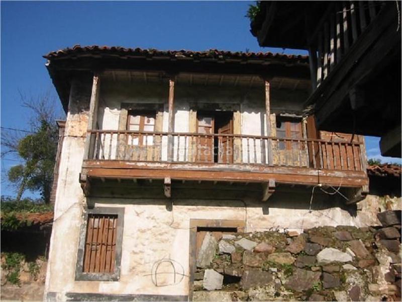 Foto 24845954-c9e0-43e9-80d3-de2e4ffe556c. Casa en Carreño