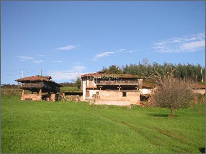 Foto 93fa2bbc-a36c-4917-8dd9-471b6f2f9247. Casa en Carreño