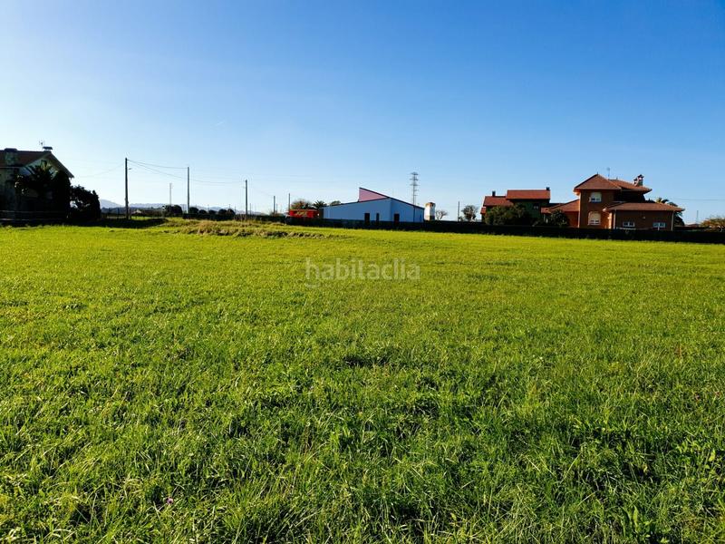 Foto 1ab7a6b8-a27a-4f9a-9689-78f9f8f8aa4a. Terreno residencial dos preciosas parcelas completamente llanas y soleadas de 1.600 m2 y de 2.185 m2 situadas en ambiedes a 200 metros del bar el cruc en Gozón