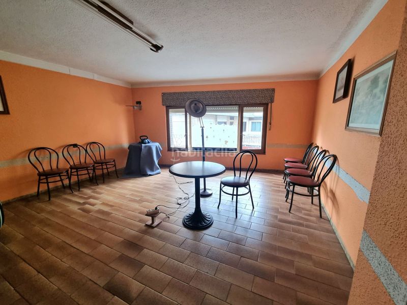 Foto d631740a-feed-4e39-b4b9-0e7d443db5ff. Local comercial a Carreño