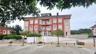 Piccolo appartamento in Carreño. Soleado y luminoso apartamento con plaza de garaje y trastero