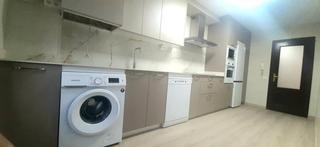 Miete Etagenwohnung  Pedro herrero. Se alquila piso de dos habitaciones por temporada septiembre a j