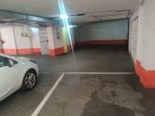 Miete Autoparkplatz in Carreño. Se alquila plaza de garaje en la avenida ferrocarril.