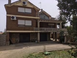 Casa en Alija del Infantado. Se vende chalet en alija del infantado leon