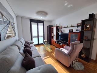 Appartement à Carreño. Se vende piso de dos habitaciones con ascensor