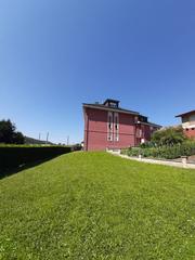 Rent Apartment in Carreño. Apartamento muy  soleado zona de la matiella con jardin privado