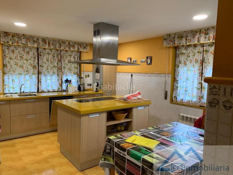 Foto 56241b3b-e05c-431b-a2f6-161864db2936. Chalet  en Solares - Valdecilla Medio Cudeyo