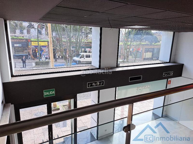 Foto 5dcf2721-d63c-4346-9a66-00fe2dbf24bf. Local comercial a Cuatro Caminos Santander