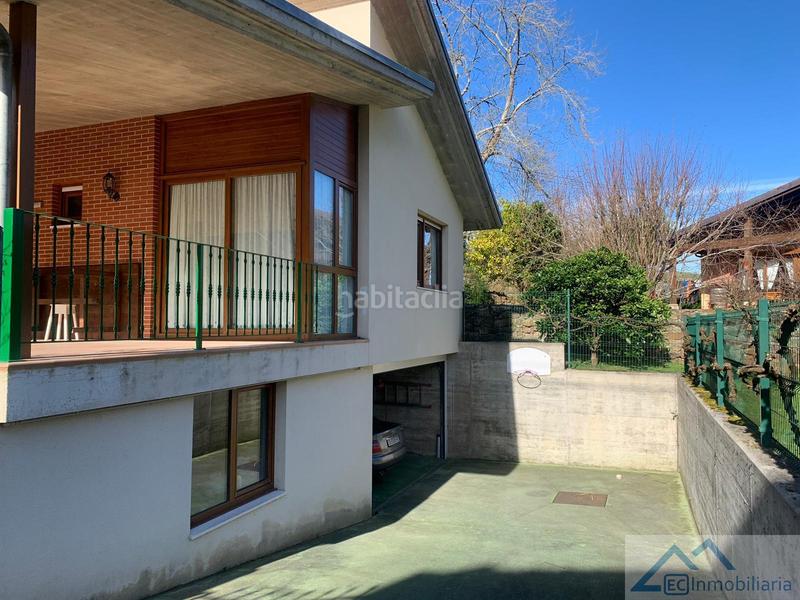 Foto e005b7c4-5adc-4a36-9301-35cc2c122001. Chalet con parcheggio in Liérganes