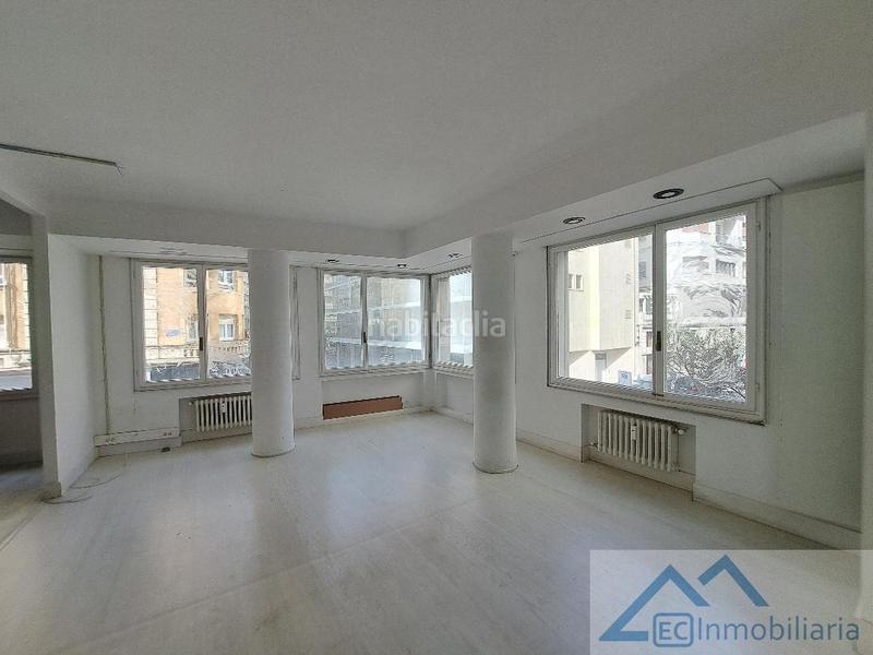 Foto 0ce2034a-3763-4954-b673-da7bde25ab0e. Oficina a Centro - Ayuntamiento Santander