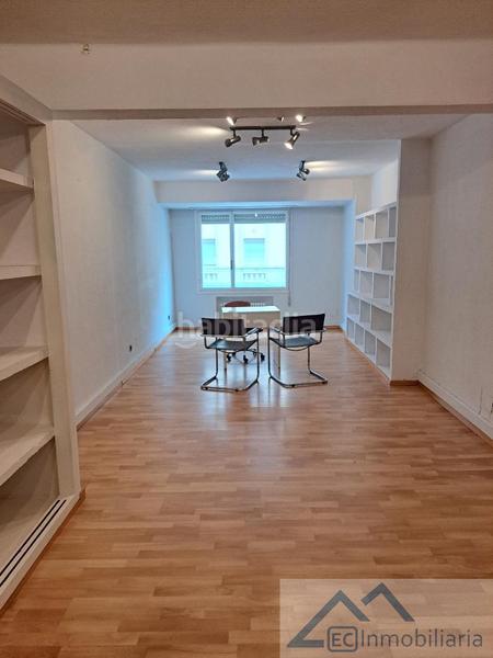 Foto d1d6100f-9293-4aee-bc30-9c1253debab4. Ufficio in Centro - Ayuntamiento Santander