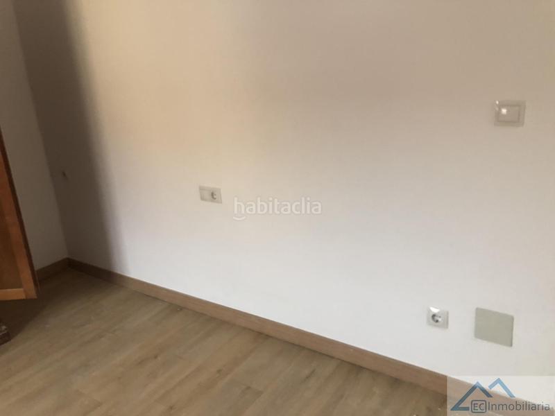Foto 2f142ab9-7038-475f-adde-d60d31e52302. Rent flat with heating in Puerto Chico Santander
