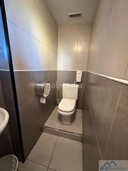 Foto 93be755d-8a9a-41f7-9eb1-16aaeffdce1f. Location local commercial dans Los Castros Santander