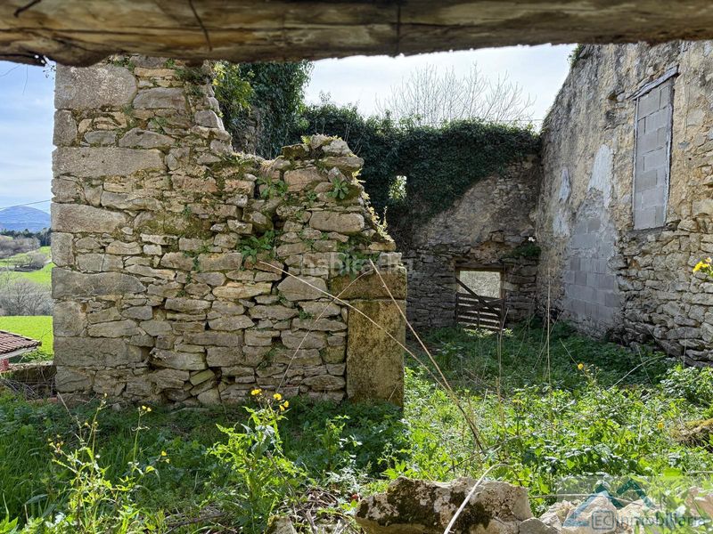 Foto a1b63c05-a70a-49ac-8578-dc71bf06a098. Masia a el coteron a Solórzano
