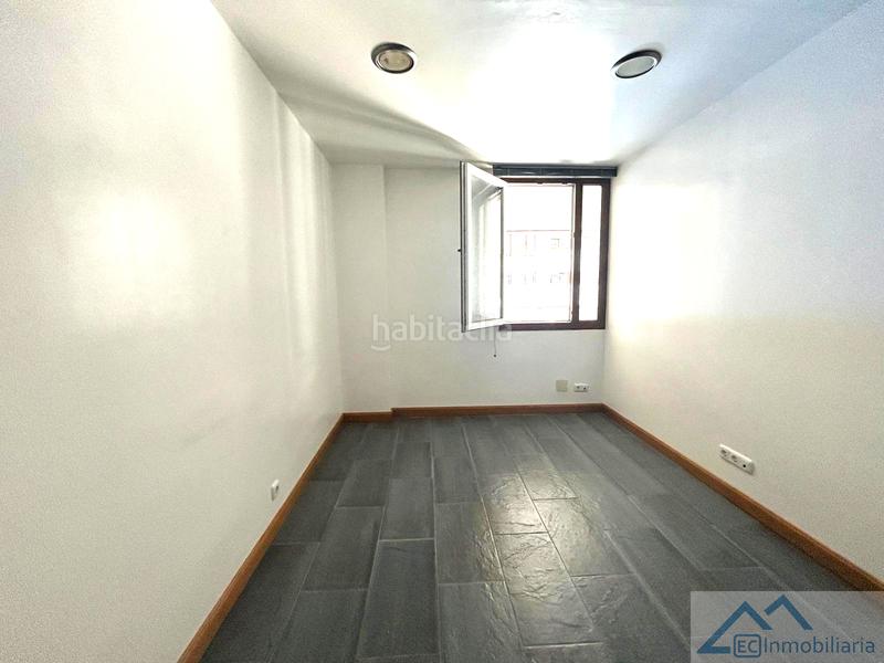 Foto 2be239e7-8ff1-4cb0-83d9-fea394109dea. Local comercial a Numancia - San Fernando Santander