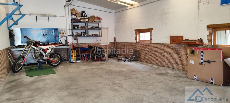 Foto 44c54263-899c-4785-980e-ec80befba5fb. Casa amb aparcament a Corvera de Toranzo
