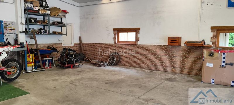 Foto a9b13c25-b271-4841-9117-e65e9582aefb. Casa amb aparcament a Corvera de Toranzo
