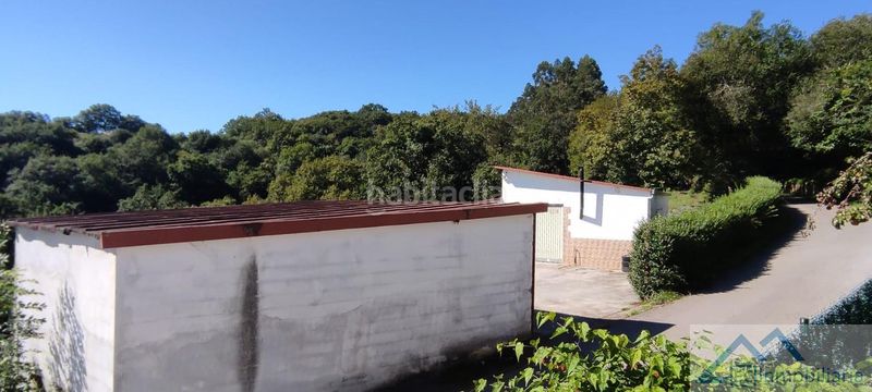 Foto a9f85c0f-f89b-407e-be0d-07abdf6fbabc. Casa amb aparcament a Corvera de Toranzo